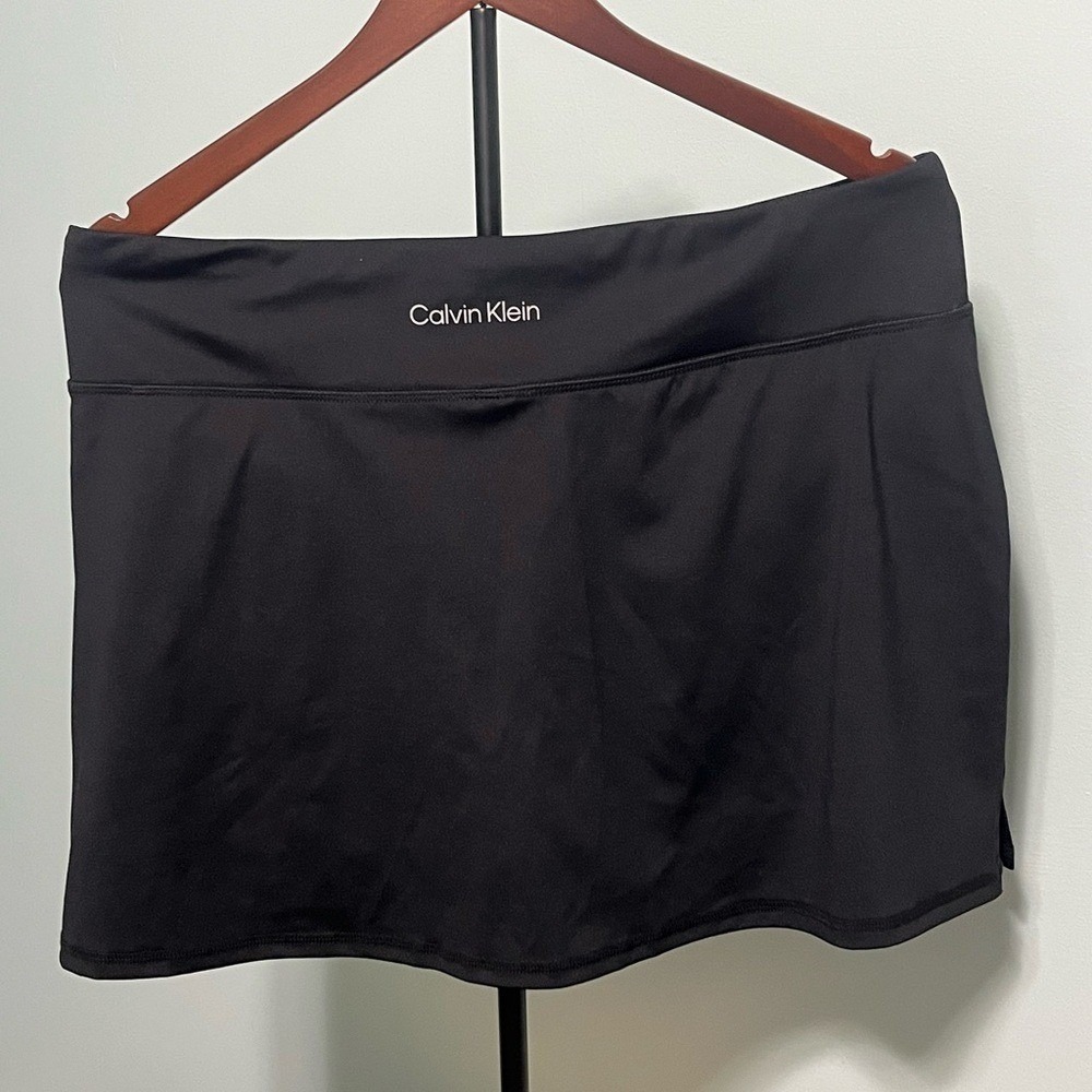 Calvin Klein Performance Black Active Skort XL Stretch Wick Athletic Tennis Golf